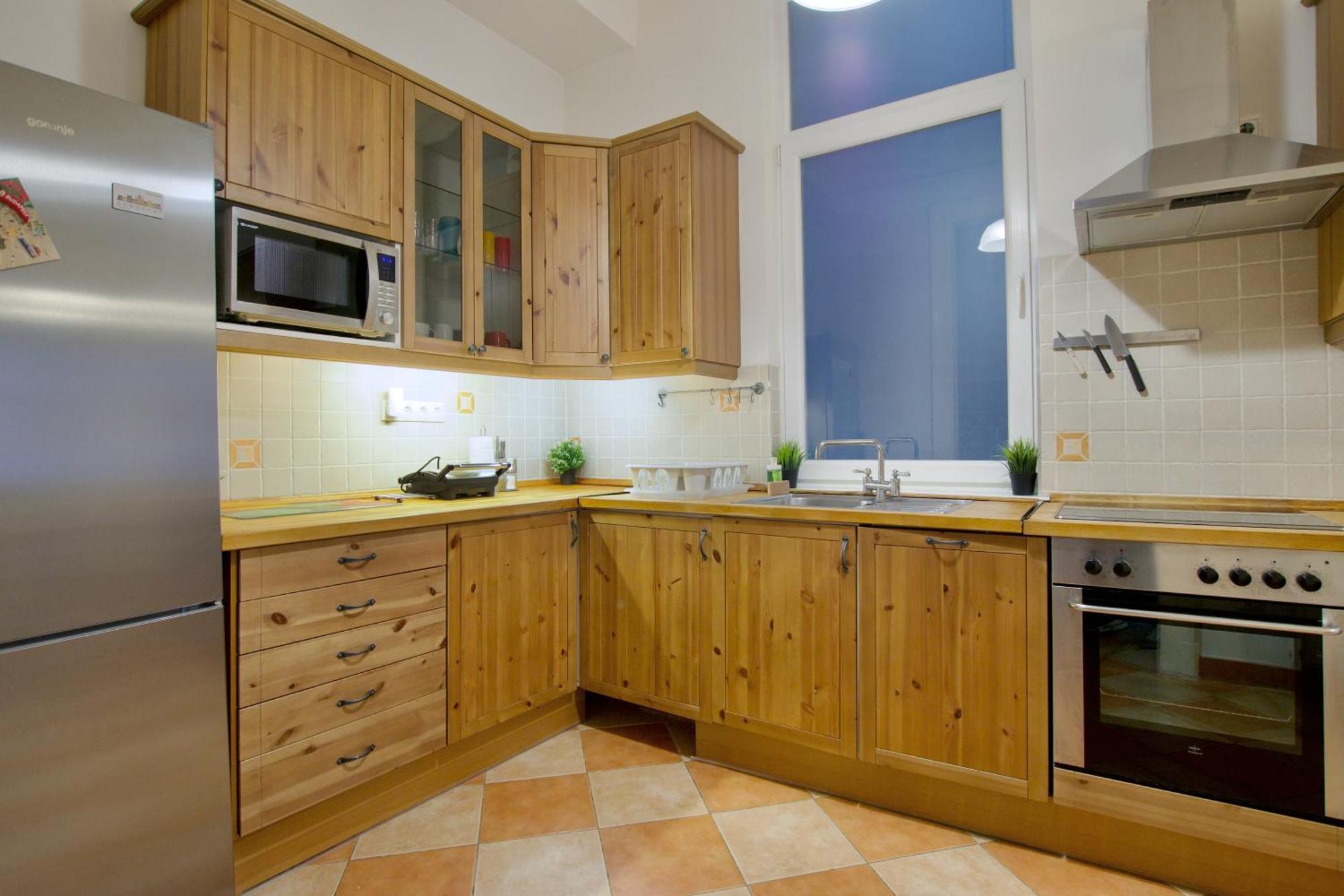 Standard By Hi5- Kiraly Apartment *